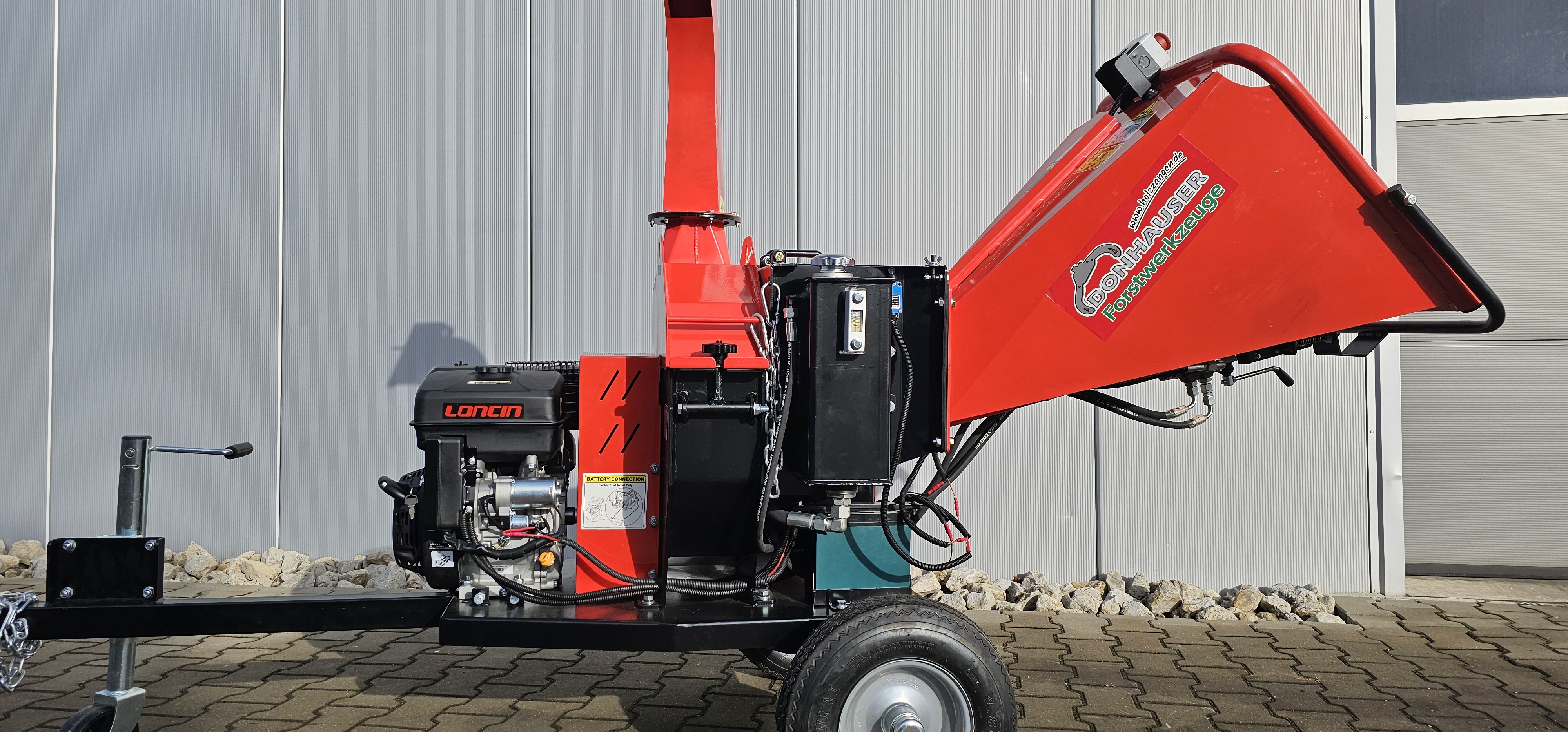 Holzhäcksler Jumbo HGC155 mit Benzinmotor & hydraulischem Zuführsystem