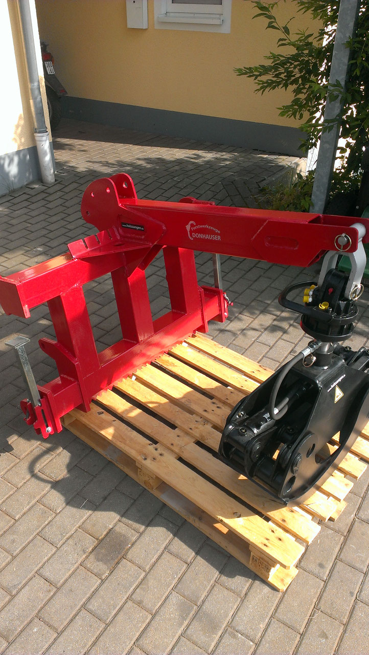 Anbaubock LH100 mit Euro- und Dreipunktaufnahme