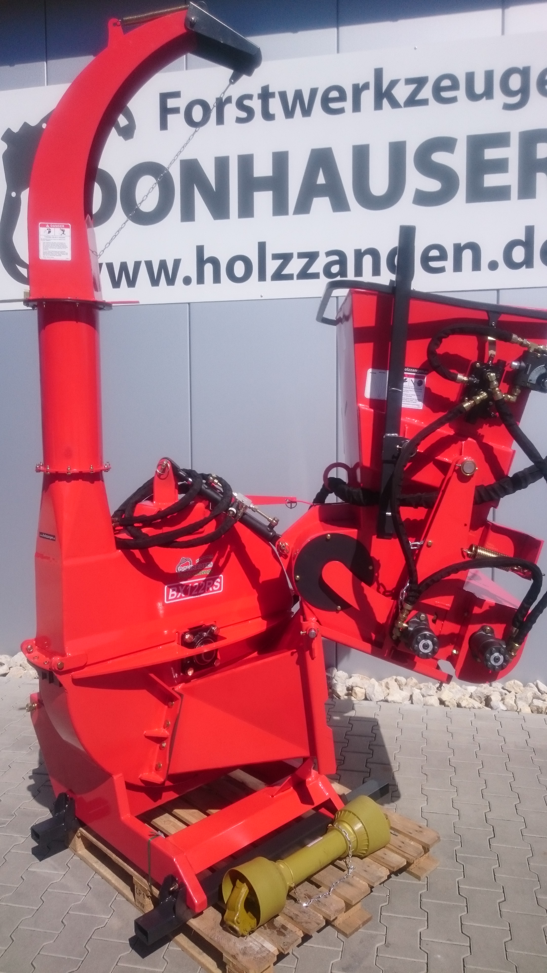 Holzhäcksler mit Zapfwelle BX122RS