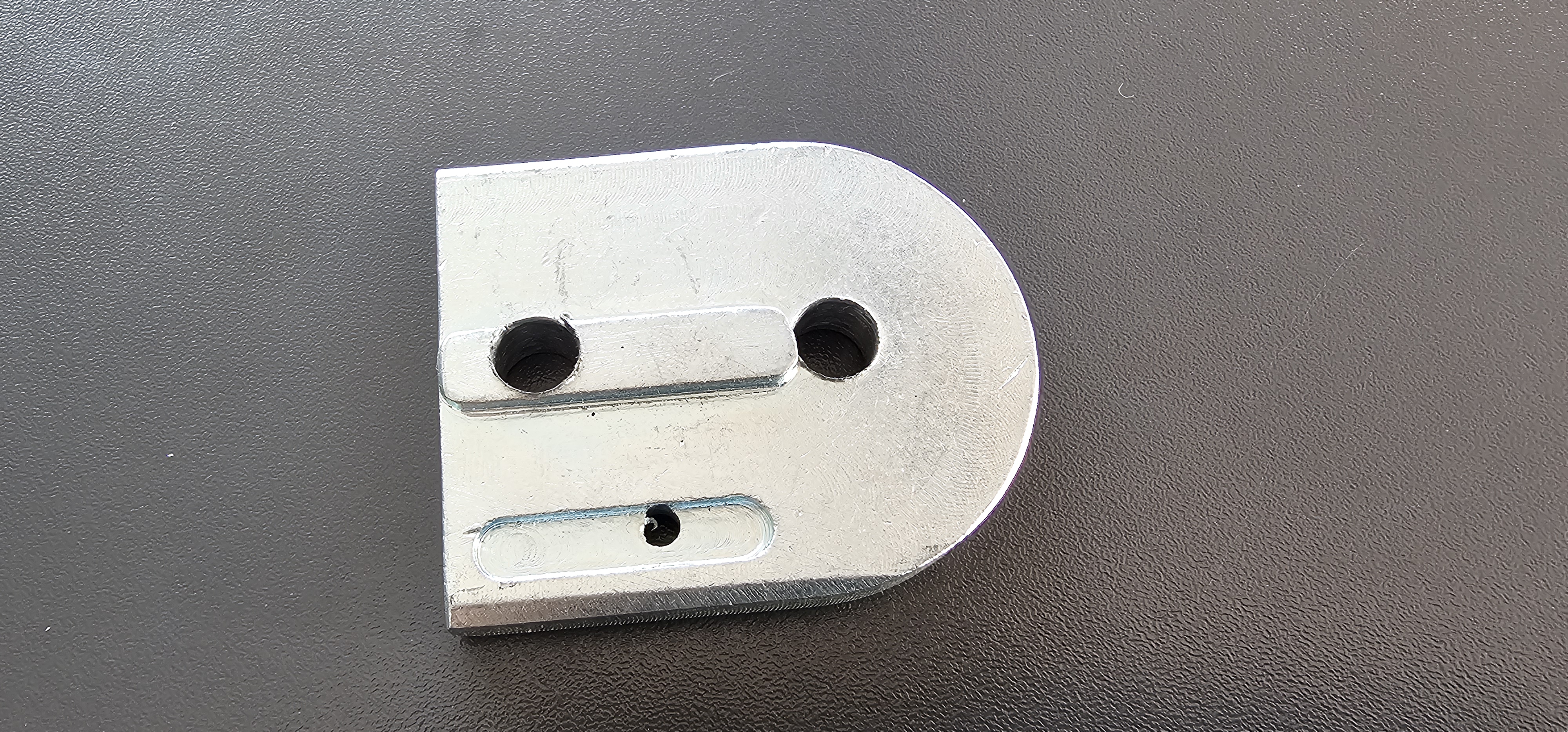 Gegenplatte / Halteplatte zu Kettenspanner