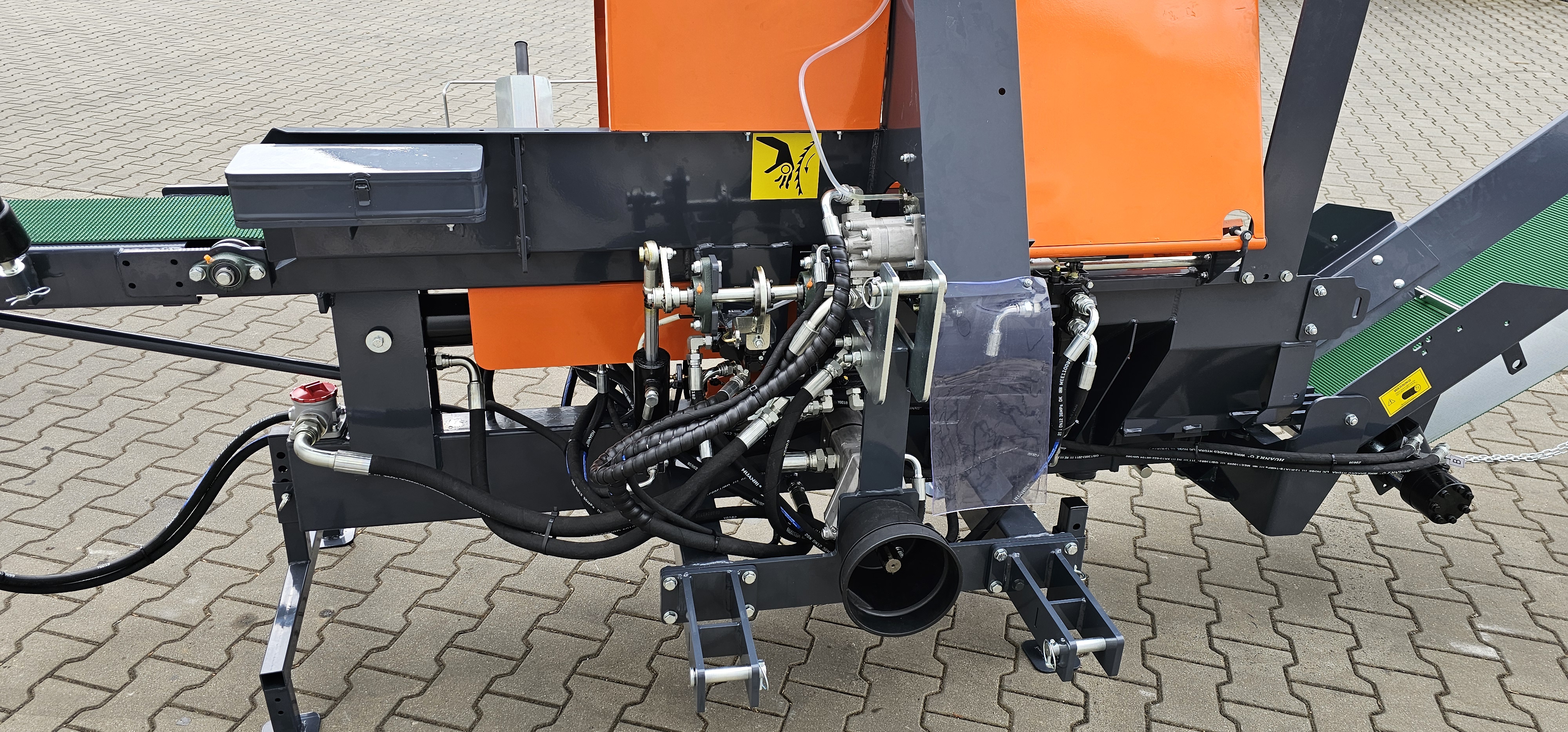 RM7-12 TZA 480 Zapfwellen-Sägespaltautomat Holzspalter