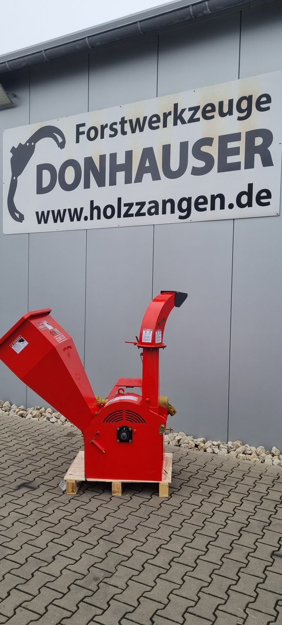 Holzhäcksler DW30 mit Zapfwelle