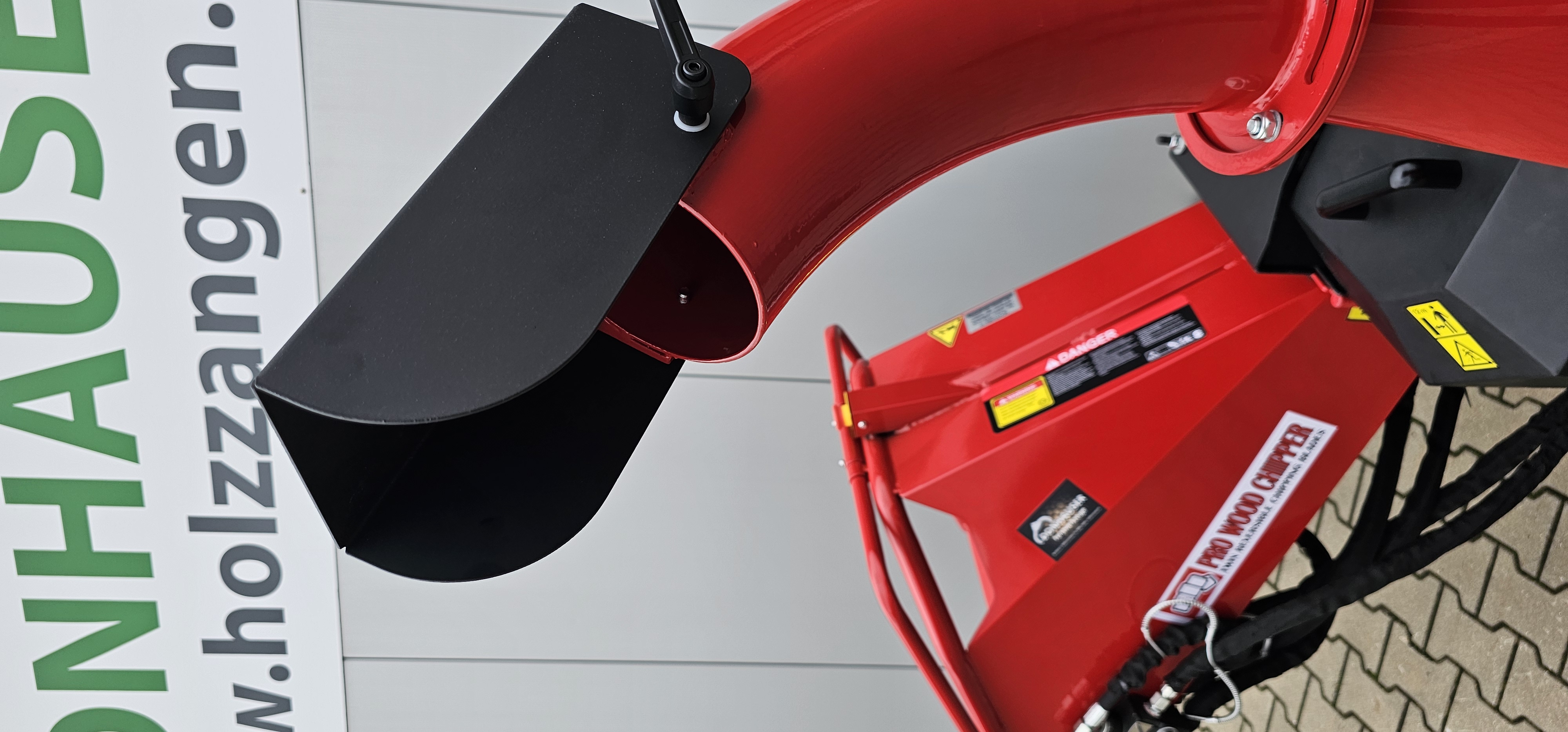 Holzhäcksler Jumbo HGC155 mit Benzinmotor & hydraulischem Zuführsystem