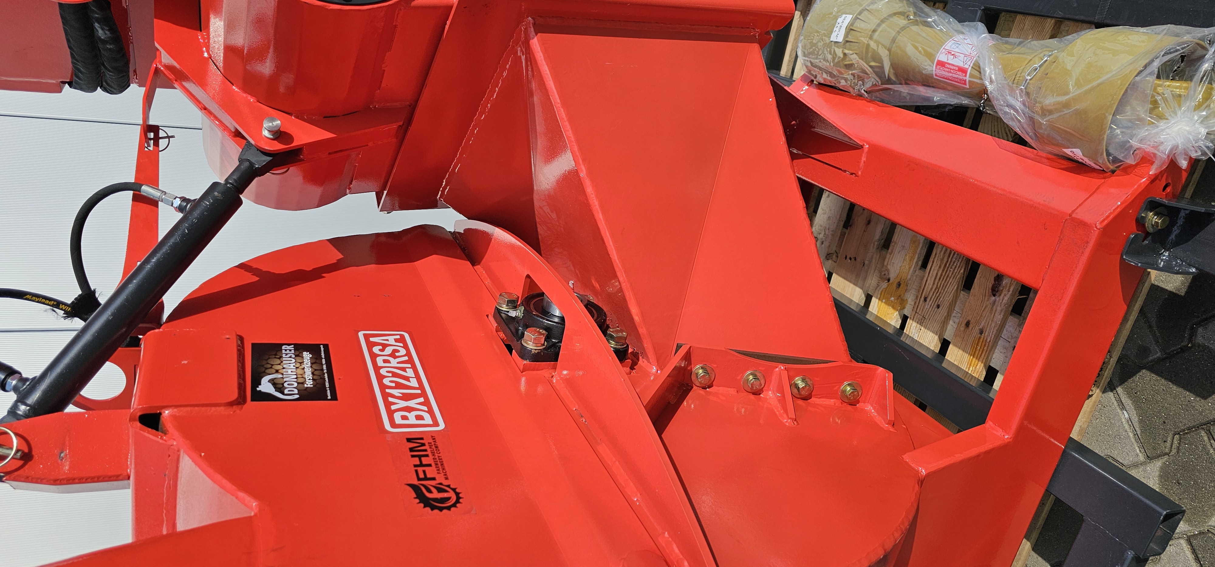 Holzhäcksler mit Zapfwelle BX122RS