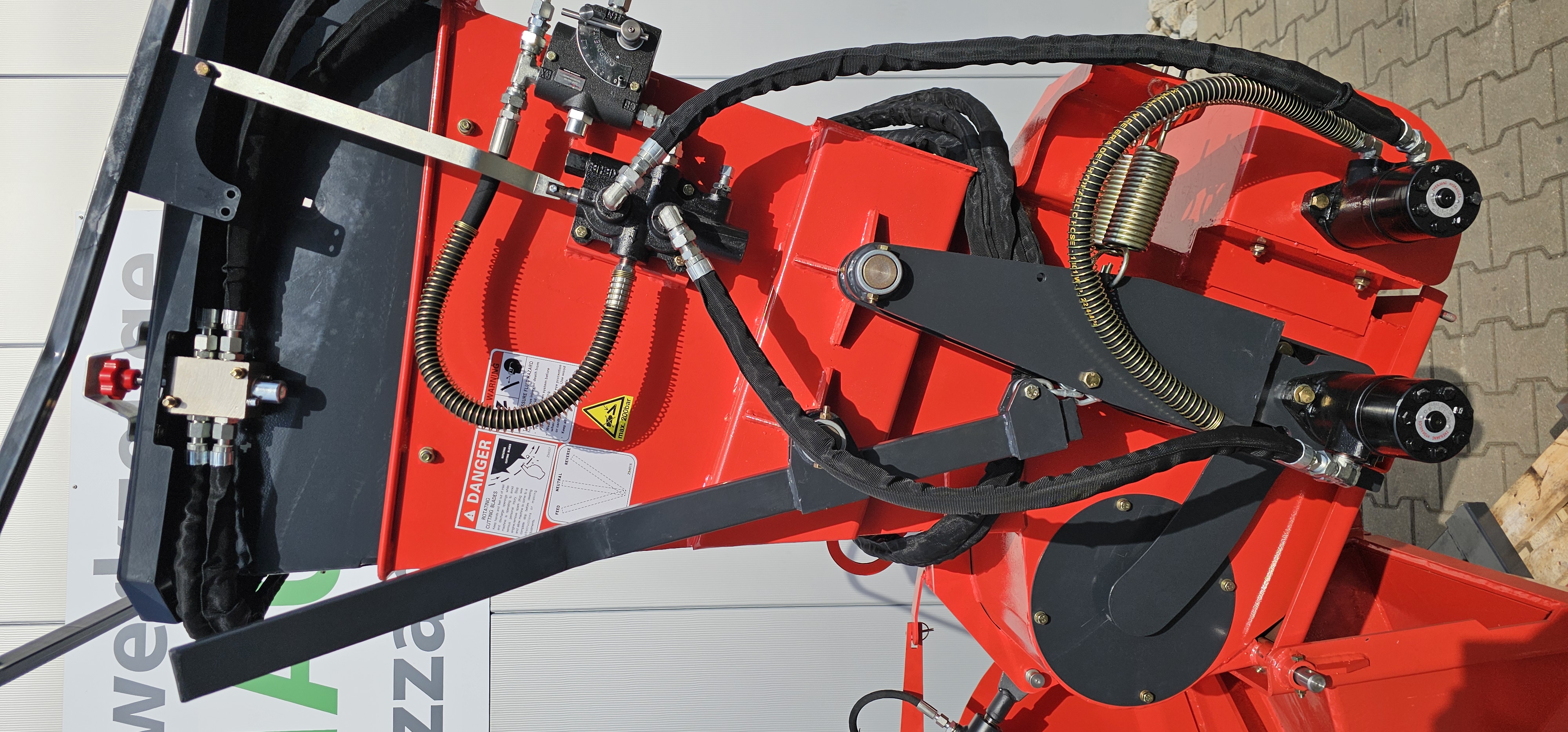 Holzhäcksler mit Zapfwelle BX122RS