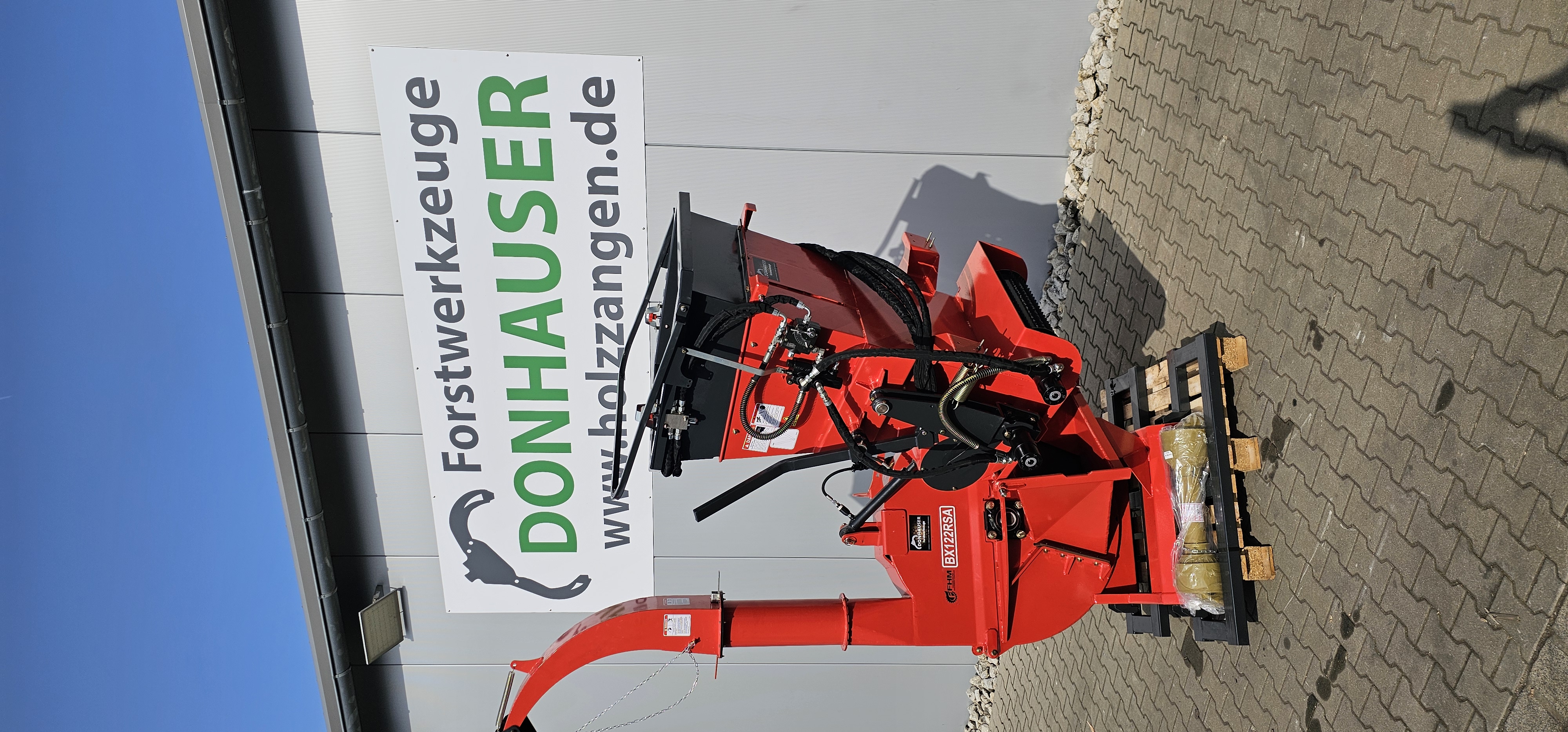 Holzhäcksler mit Zapfwelle BX122RS