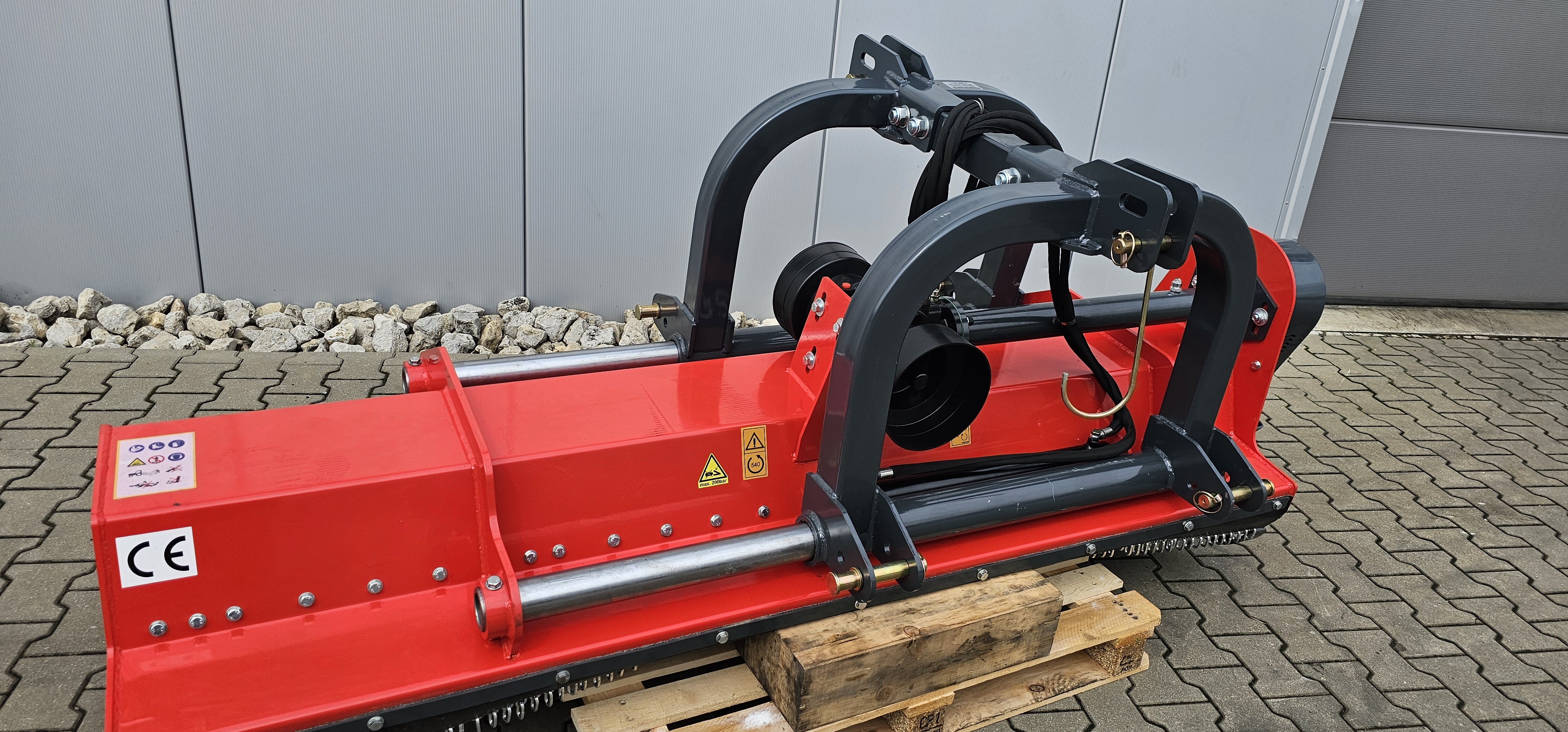 Schlegelmulcher AGN220
