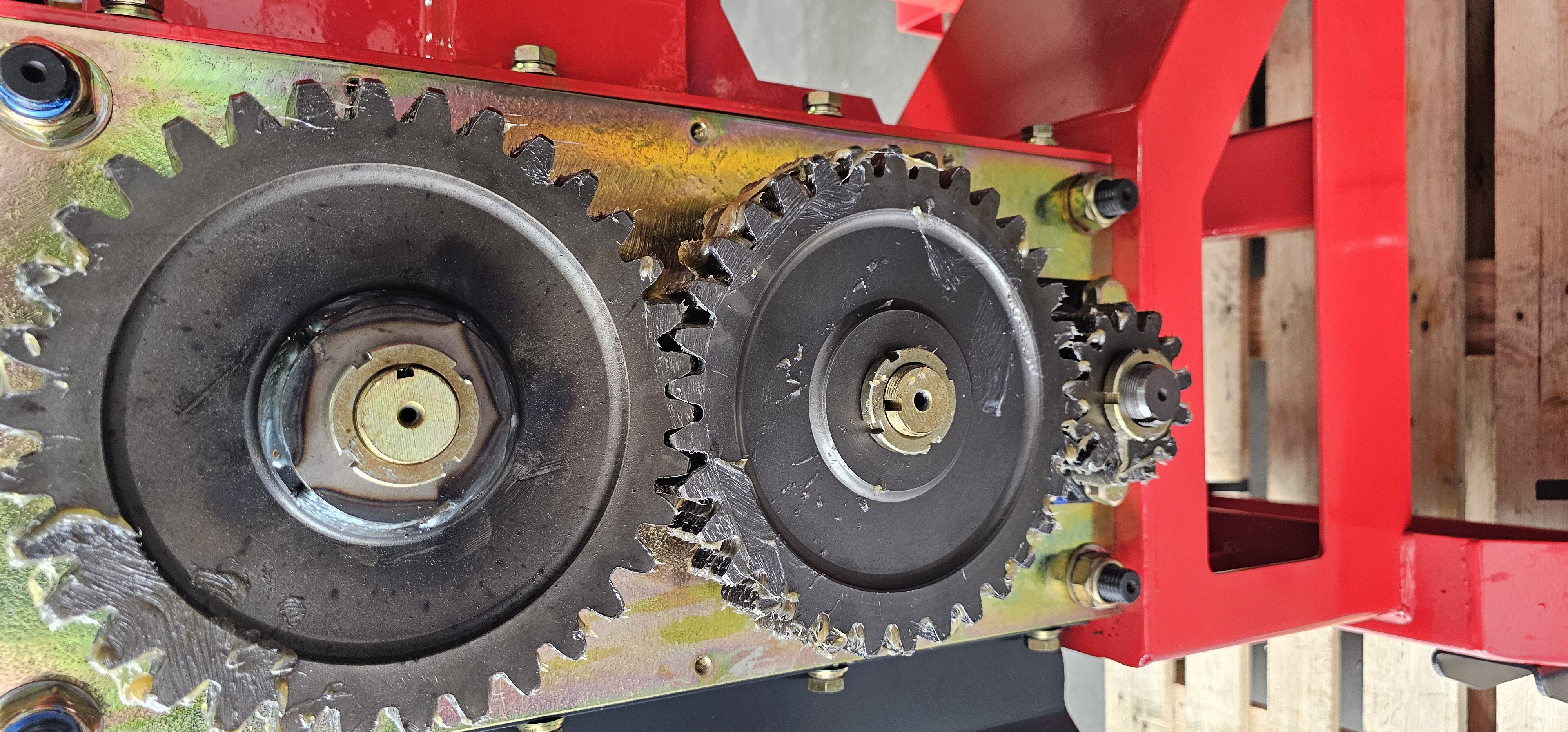 Holzhacker TRS110 mit Auffangkorb