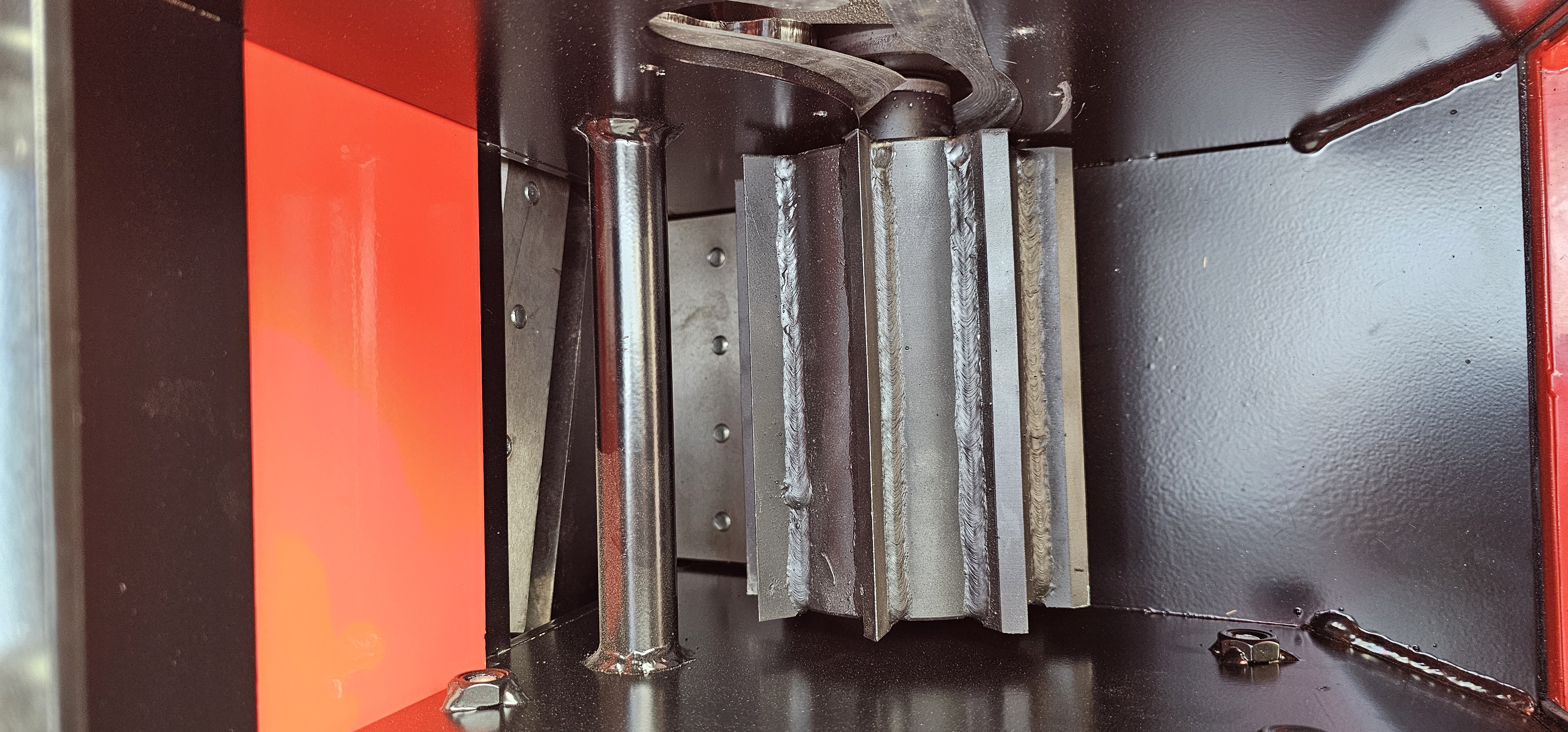 Holzhäcksler Jumbo HGC155 mit Benzinmotor & hydraulischem Zuführsystem