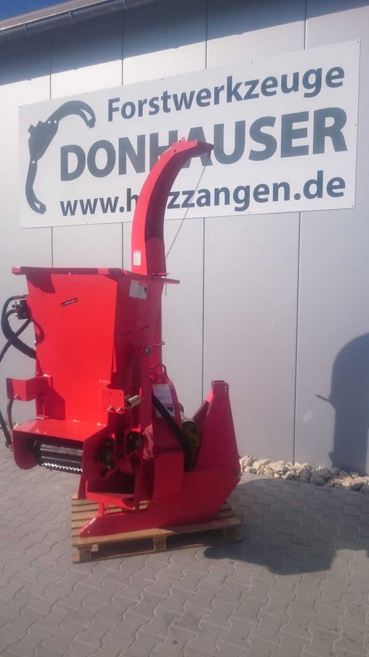 Holzhäcksler mit Zapfwelle BX62RS