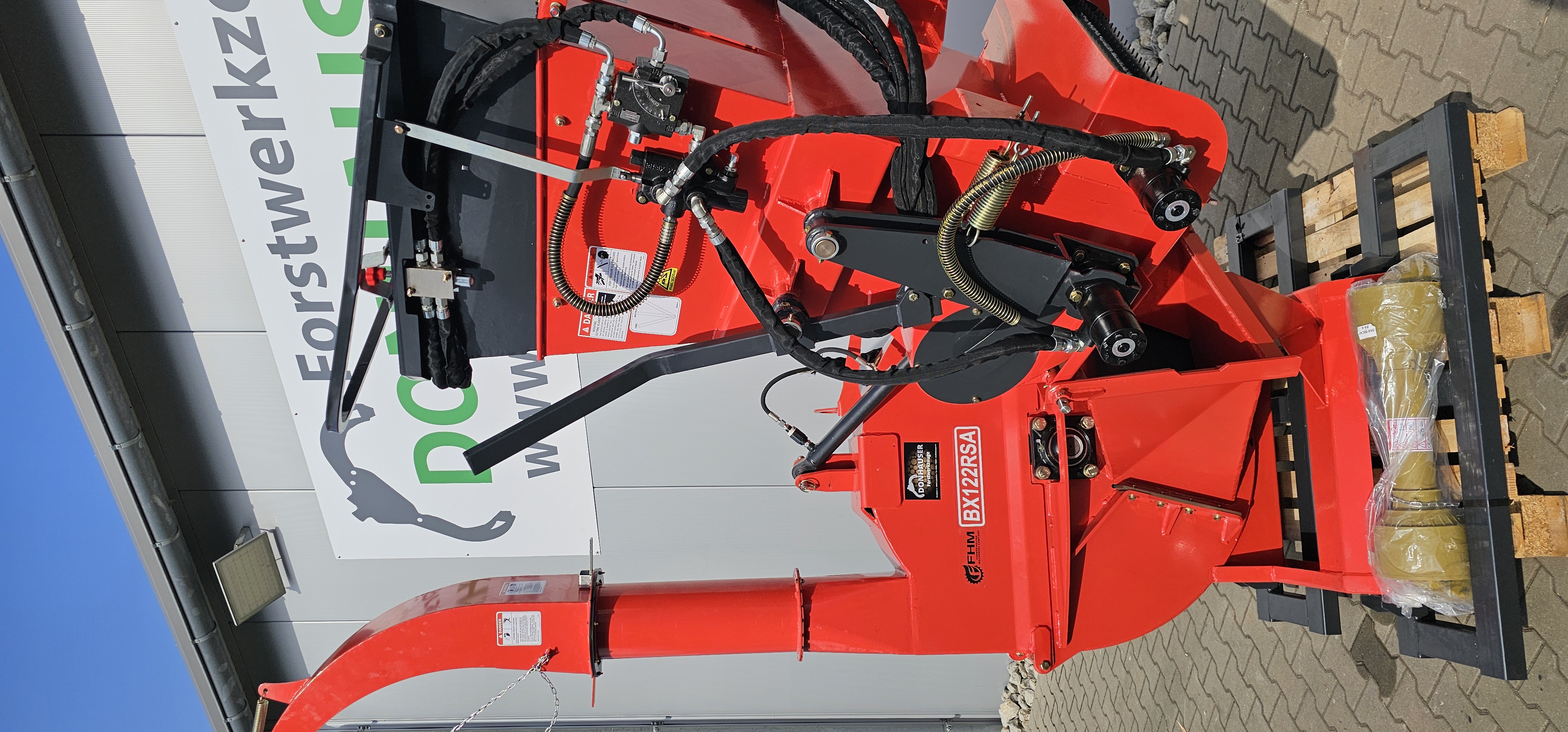 Holzhäcksler mit Zapfwelle BX122RS