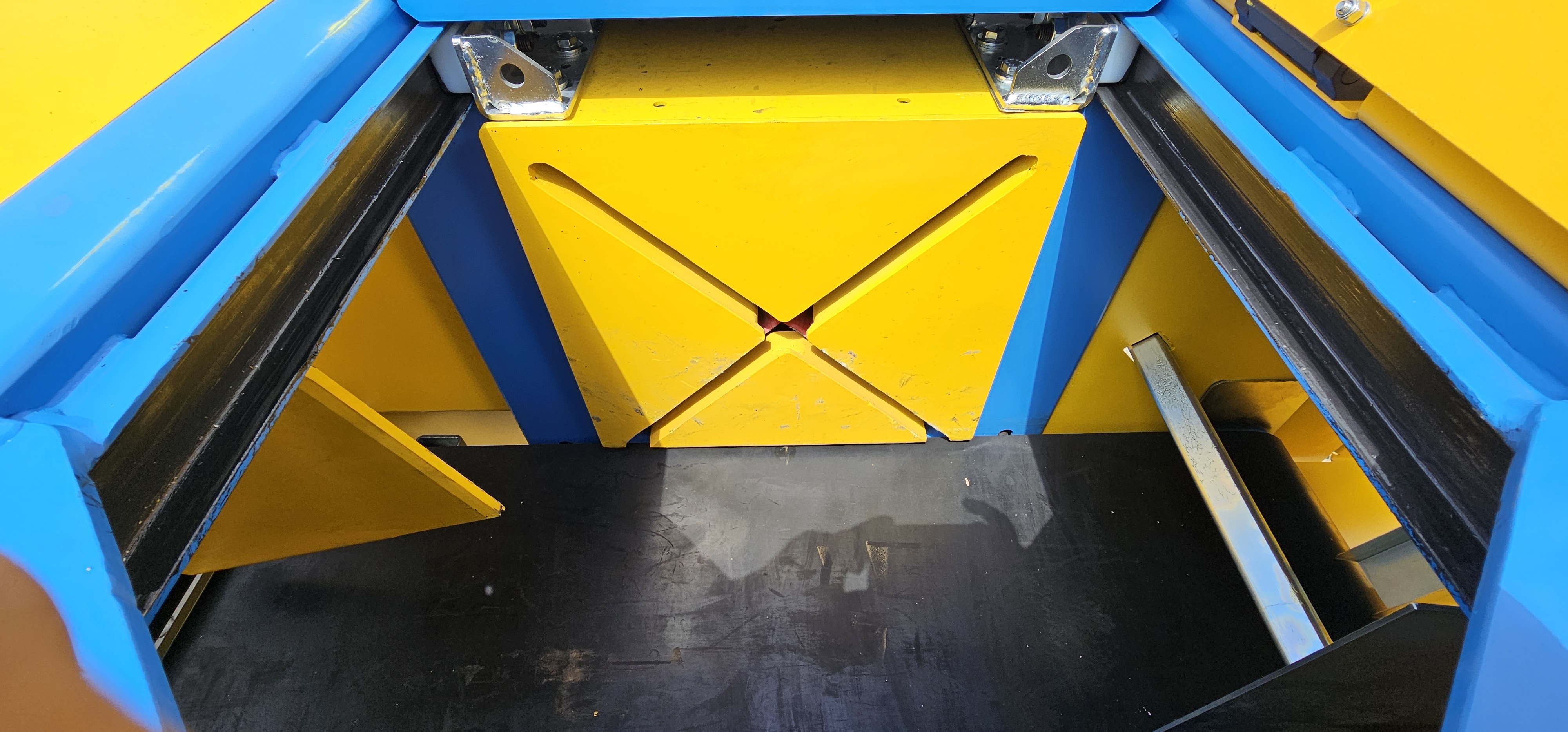 Horizontaler X-Spalter FAM 500